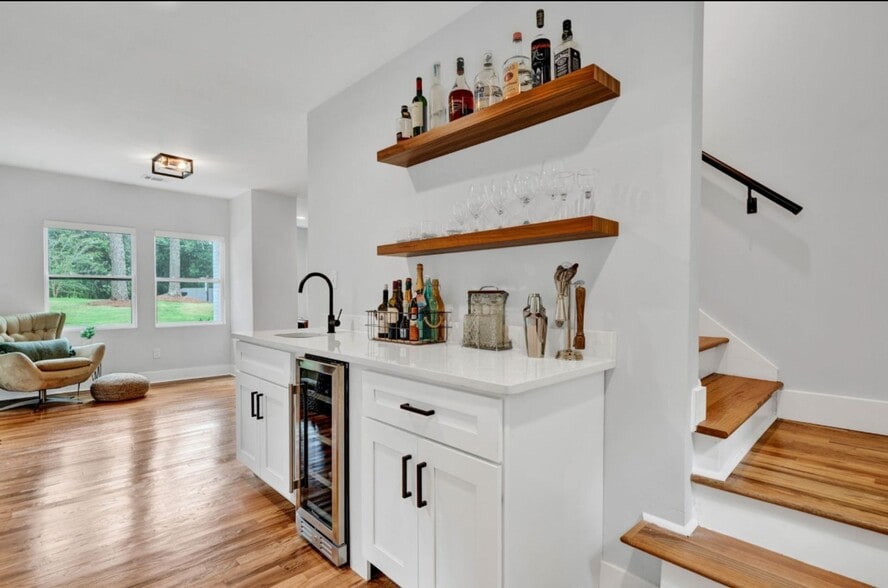 Building Photo - 1571 Blvd Lorraine SW