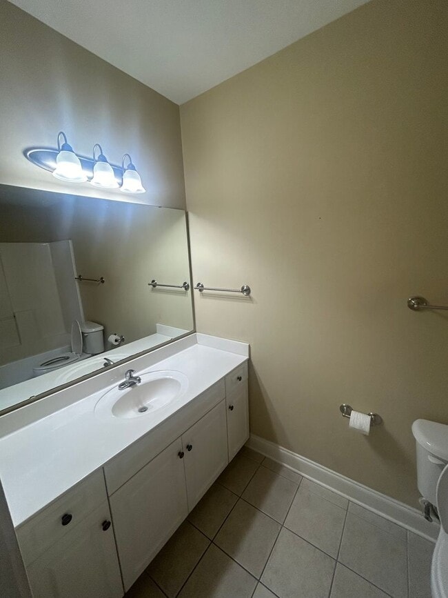 Building Photo - BUDGET BUSTER!  1st floor studio in the World Tour community