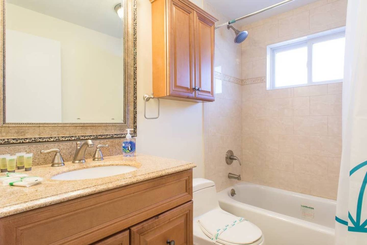 Building Photo - 37 Oxford Cir