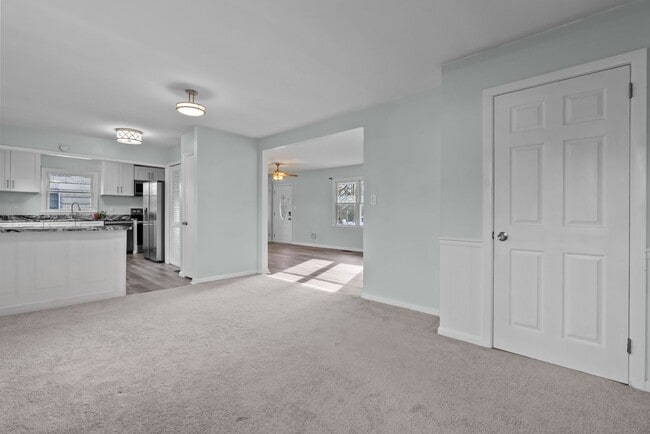 Building Photo - NEW RENTAL ALERT: Beautiful 4-Bed Home in Hampton — Available NOW!