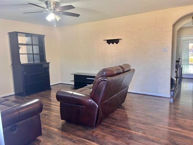 Building Photo - 7913 Cook Rd