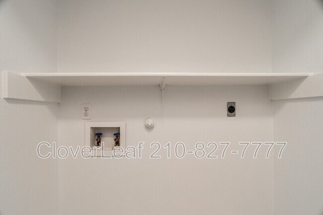 Building Photo - 15407 Canteen Creek Dr