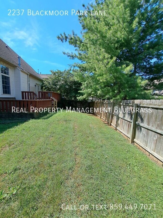 Building Photo - 2237 Blackmoor Park Ln
