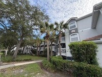 Building Photo - 14037 Fairway Island Dr