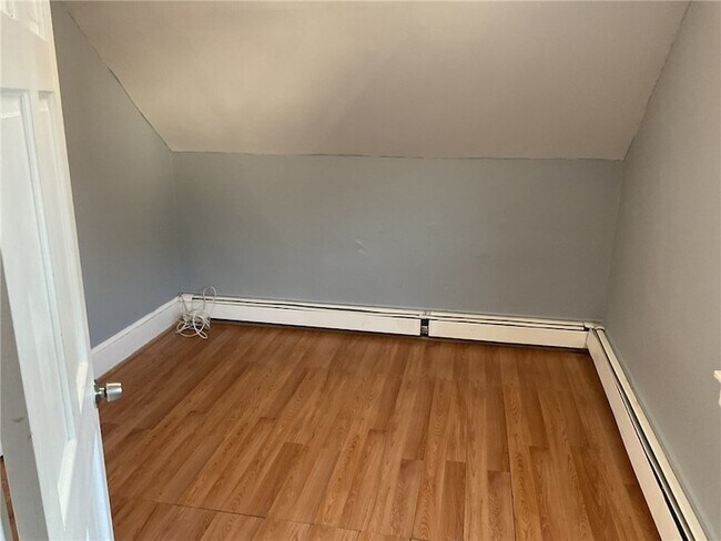 Building Photo - 40 Laban St
