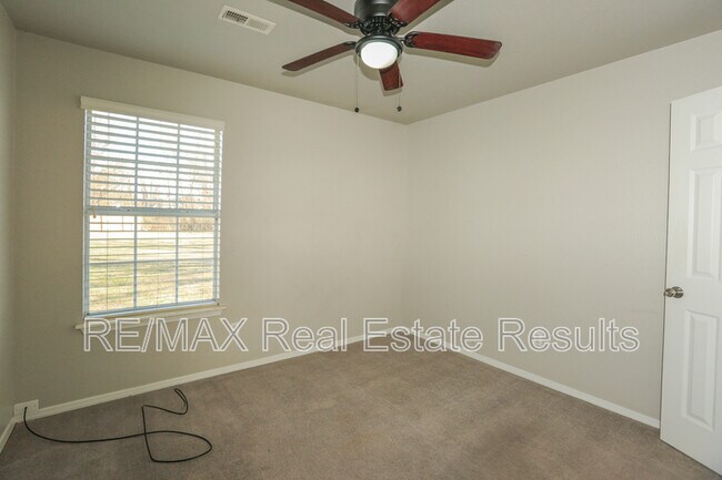 Building Photo - 50 Cheryl Cir