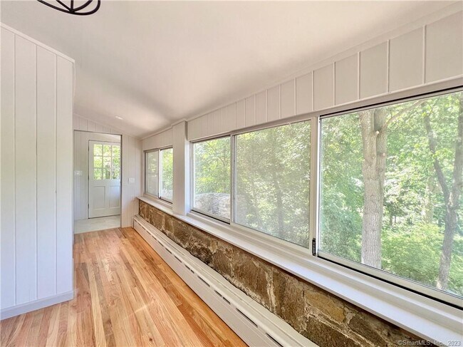Building Photo - 23 Apple Tree Ln