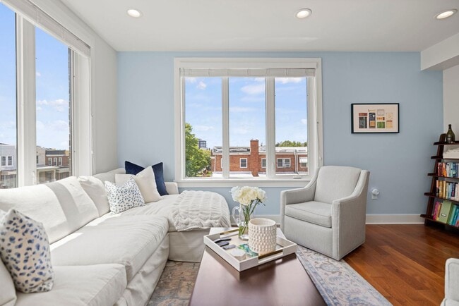 Building Photo - Totally Awesome in Trinidad! 3 bed + 2.5 BA on 2 levels