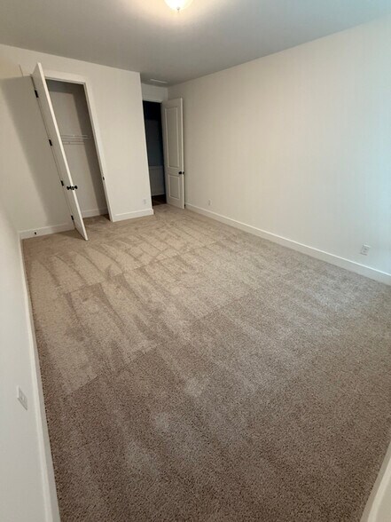 Building Photo - 3134 Marbella Cir