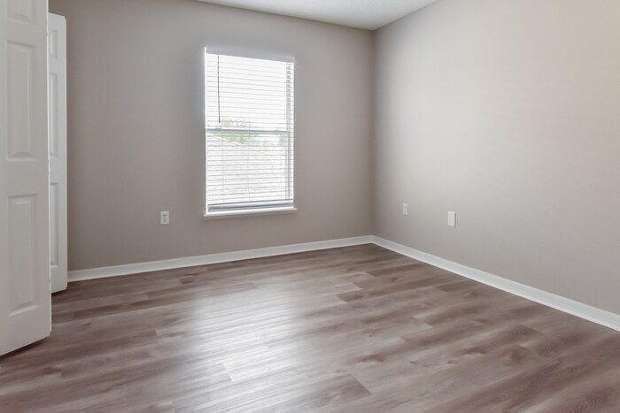 Building Photo - 1030 Brenton Leaf Dr