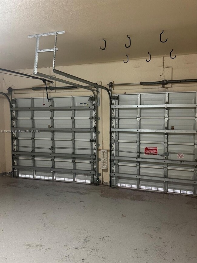 Building Photo - 17145 SW 92nd St