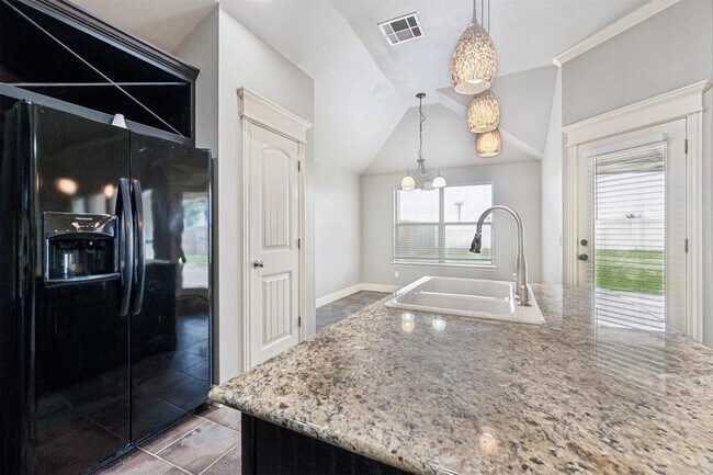 Building Photo - 4925 NW 164th Terrace