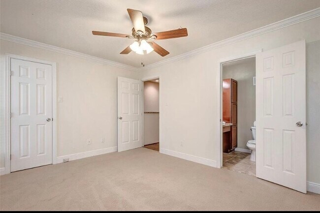 Building Photo - 2503 Bering Dr