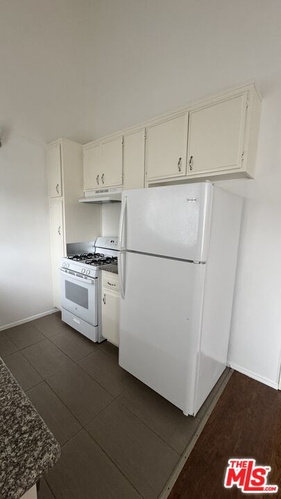 Building Photo - 3744 Delmas Terrace