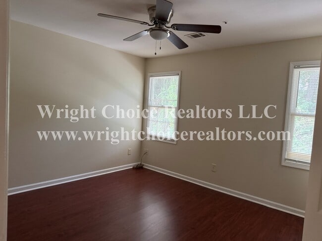 Building Photo - 2256 Wellington Cir