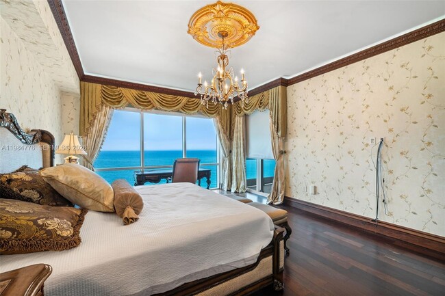 Building Photo - 16047 Collins Ave