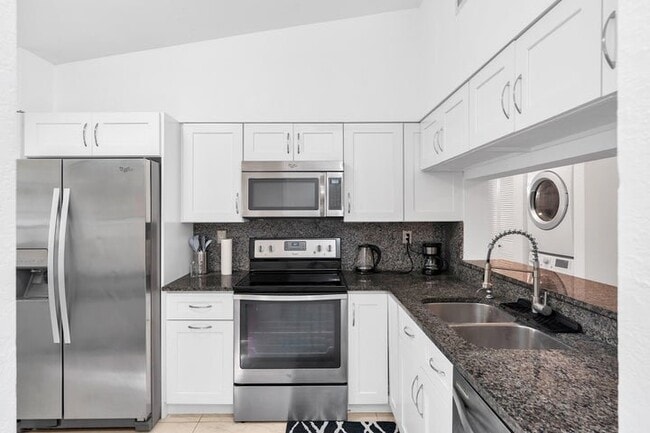 Building Photo - 3139 Millwood Terrace