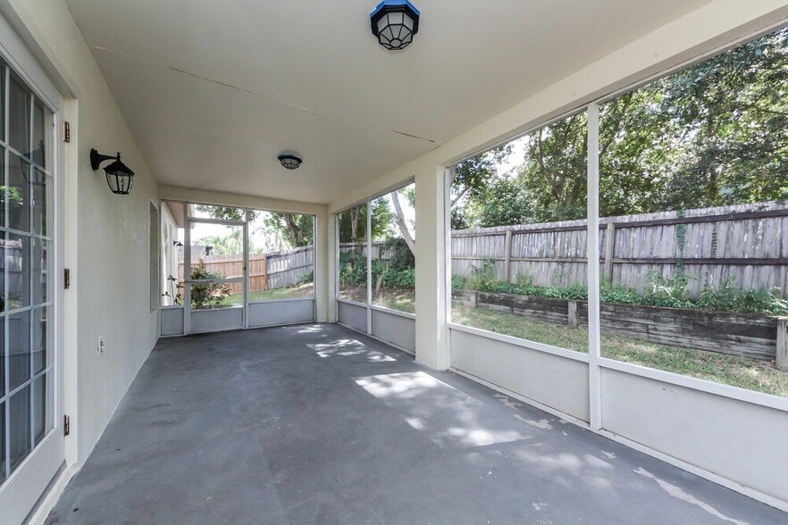 Building Photo - 936 Welch Hill Cir