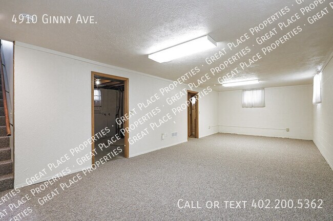 Building Photo - 4910 Ginny Ave
