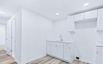 Building Photo - 5606 Elberton Pl