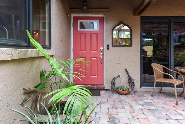 Building Photo - 6548 Patio Ln
