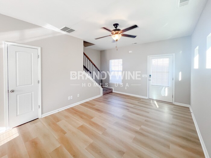 Building Photo - 108 Howard Ave