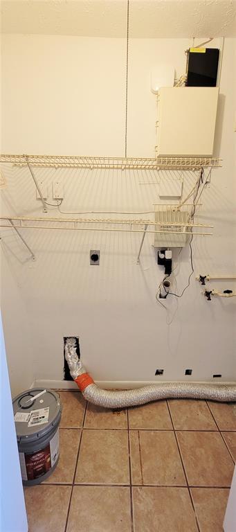 Building Photo - 9542 Lake Park Dr