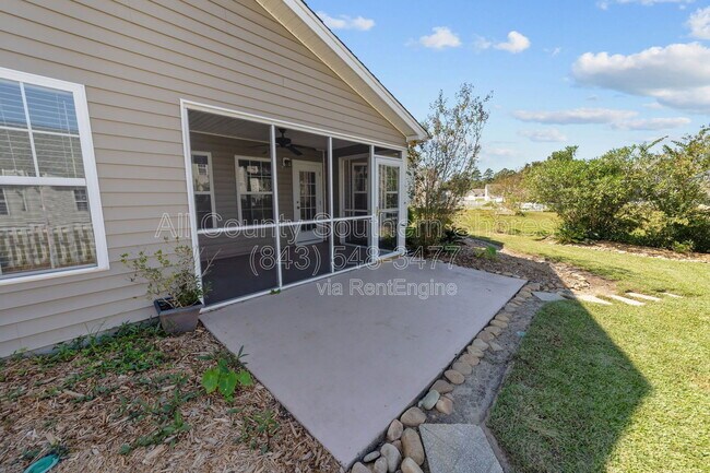 Building Photo - 359 Vesta Dr