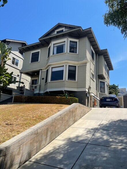 Primary Photo - 1145 21st St