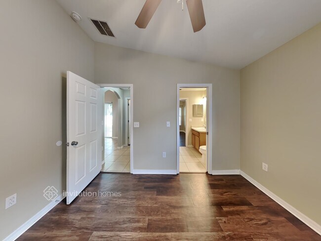 Building Photo - 7237 Twin Cedar Ln