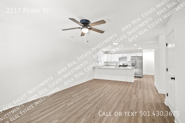 Building Photo - 2217 Perry St