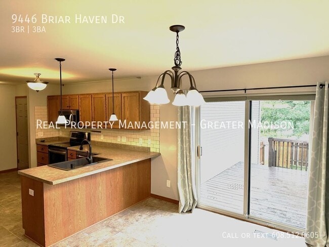 Building Photo - 9446 Briar Haven Dr