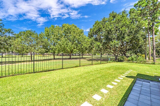 Building Photo - 21410 Ganton Dr