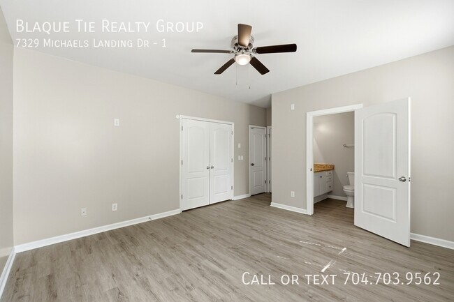 Building Photo - 7329 Michaels Landing Dr