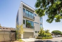 Building Photo - 1616 Amherst Ave