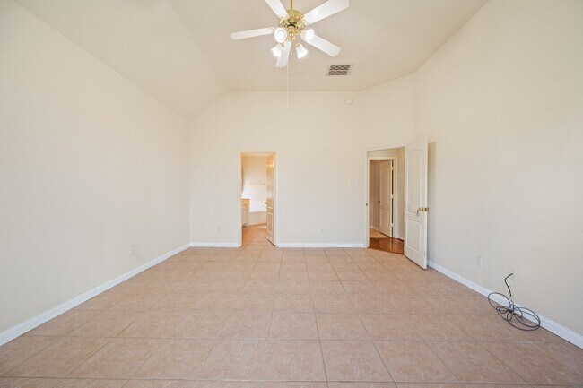Building Photo - 11134 Maynard Pl
