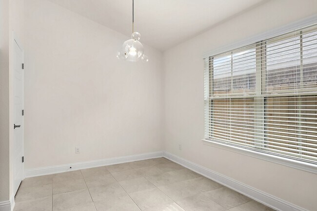 Building Photo - 13221 Lago Acero