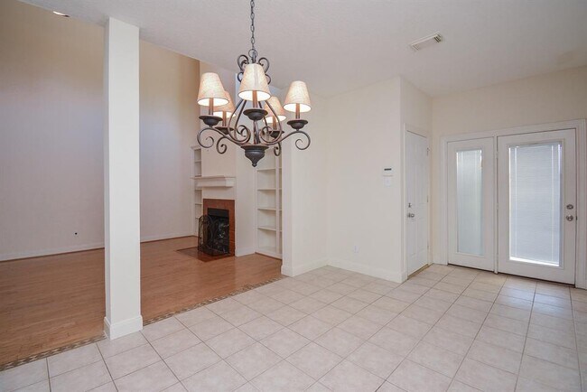 Building Photo - 16407 N Eldridge Pkwy