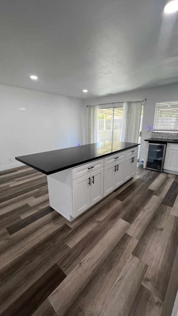 Building Photo - UPGRADED 4 bedroom 2 bathroom home