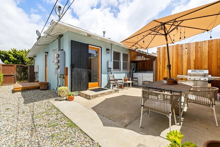 Building Photo - 8327 Wiley Post Ave
