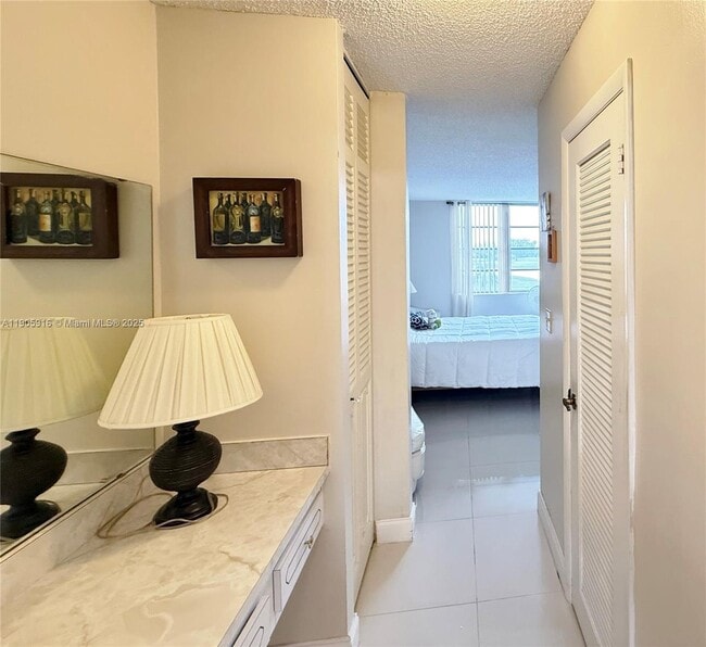 Building Photo - 8900 Washington St