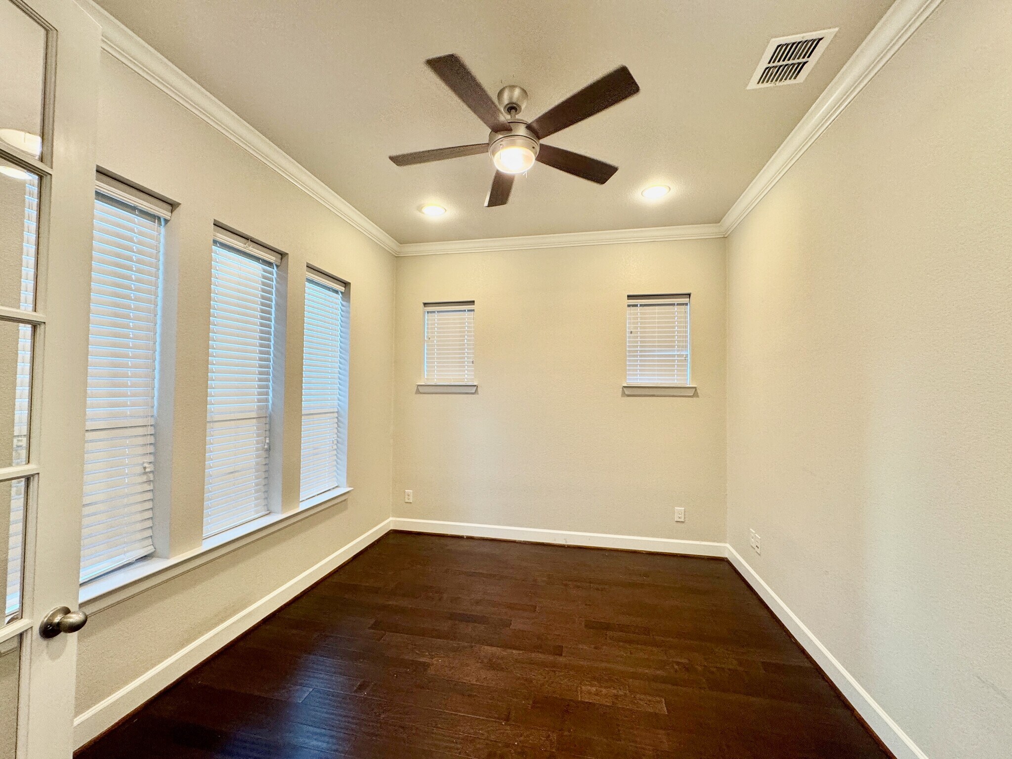 Study - 1132 Crane St