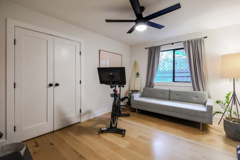 Building Photo - 7005 Danwood Dr