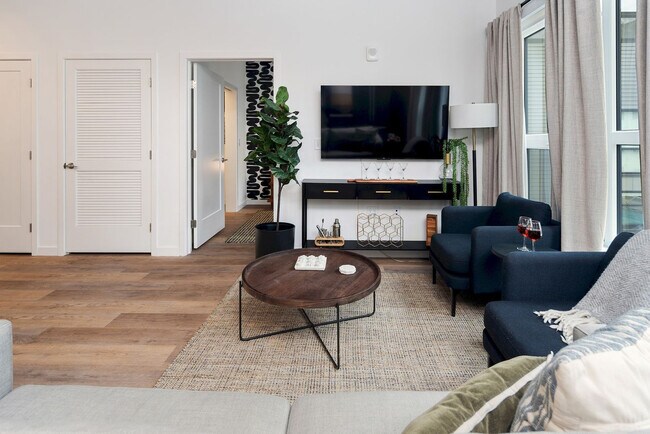 Building Photo - 202 Mill Rd