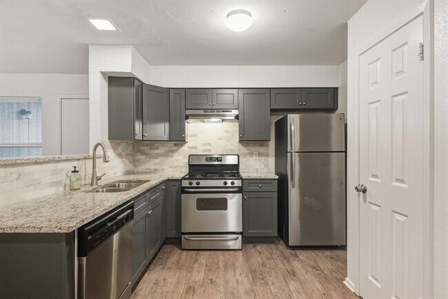 Building Photo - 2303 Rachael Ct