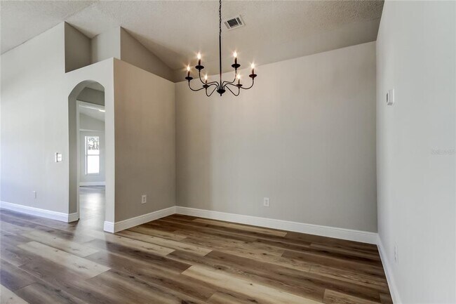 Building Photo - 13431 White Elk Loop