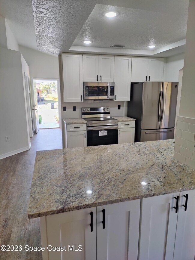 Building Photo - 219 Aladdin St NE