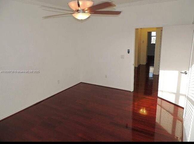Building Photo - 4931 N Harbor Isles Dr