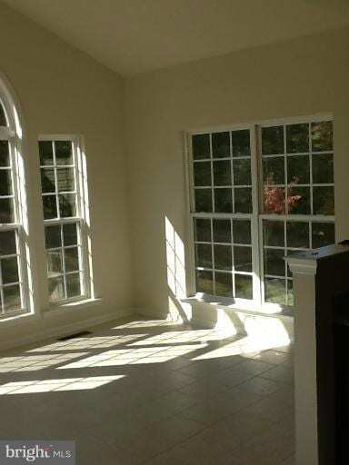 Building Photo - 6303 Soueid St