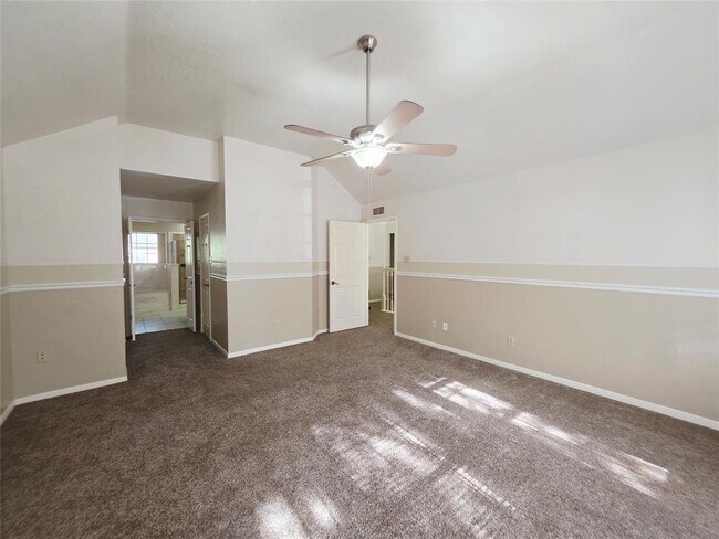 Building Photo - 10306 Jockey Club Dr